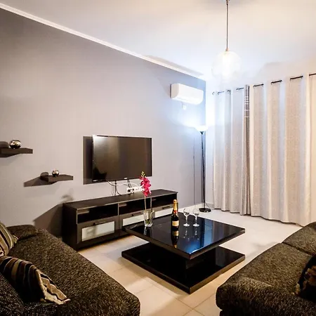 Case de vacanță Paloma Mansion- With Private Pool Embraced By Nature By Mana Gers