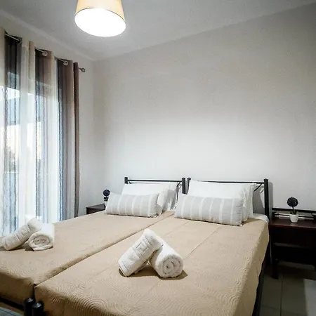 Paloma Mansion- With Private Pool Embraced By Nature By Mana Gers Case de vacanță