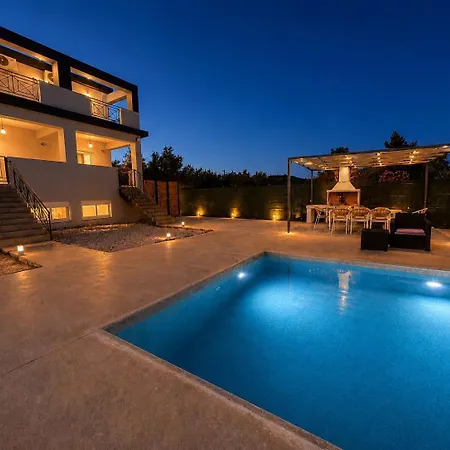 Σπίτι διακοπών Paloma Mansion- With Private Pool Embraced By Nature By Mana Gers