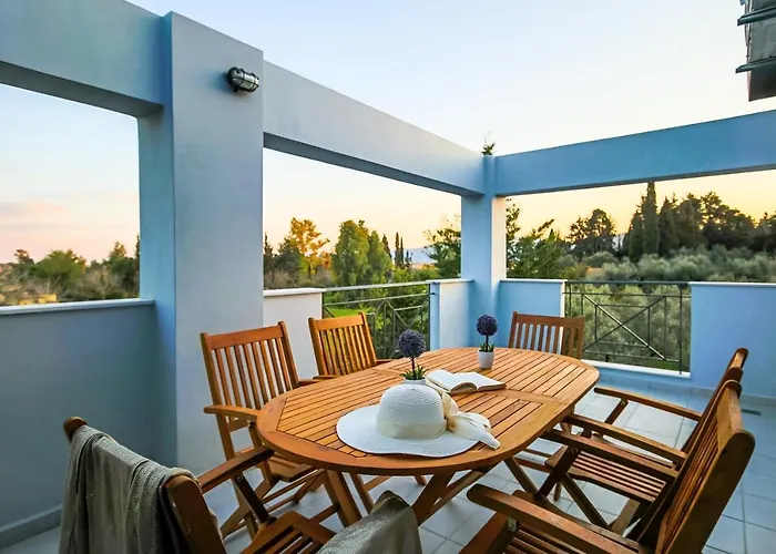Paloma Mansion- With Private Pool Embraced By Nature By Mana Gers *
