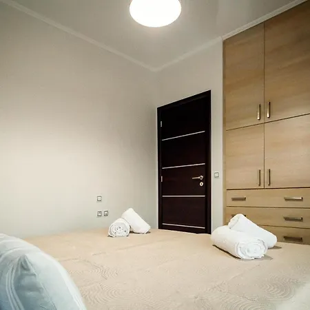 Paloma Mansion- With Private Pool Embraced By Nature By Mana Gers Tatil Evi